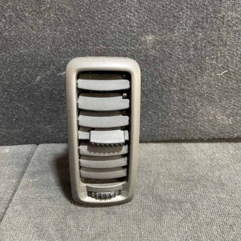 Grila aer bord Opel 