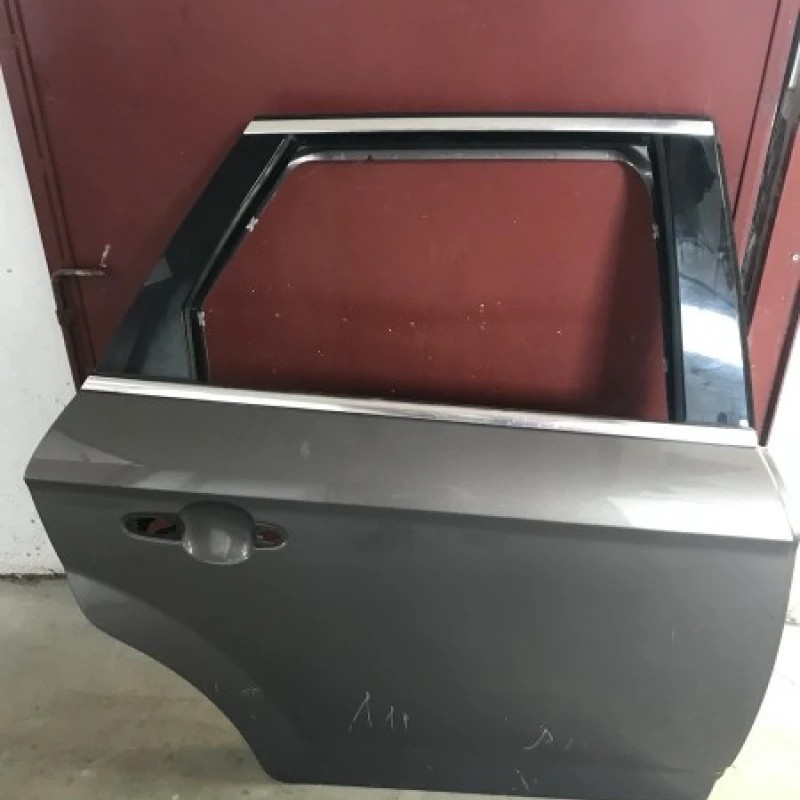 Usa dreapta spate / Ford Mondeo MK4 2012 / Caroserie, oglinzi si faruri