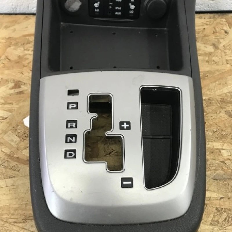 Butoane incalzire scaun / Hyundai Santa Fe Santa Fe 2010 / Interior