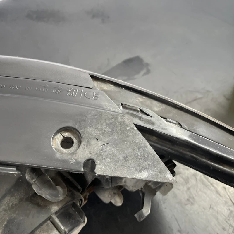 Far dreapta Europa / Hyundai Santa Fe Santa Fe 2010 / Caroserie, oglinzi si faruri