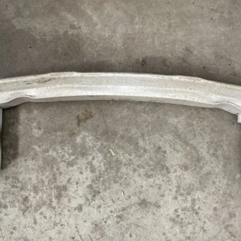 Intaritura bara spate / Audi Q5 8R 2010 / Caroserie, oglinzi si faruri