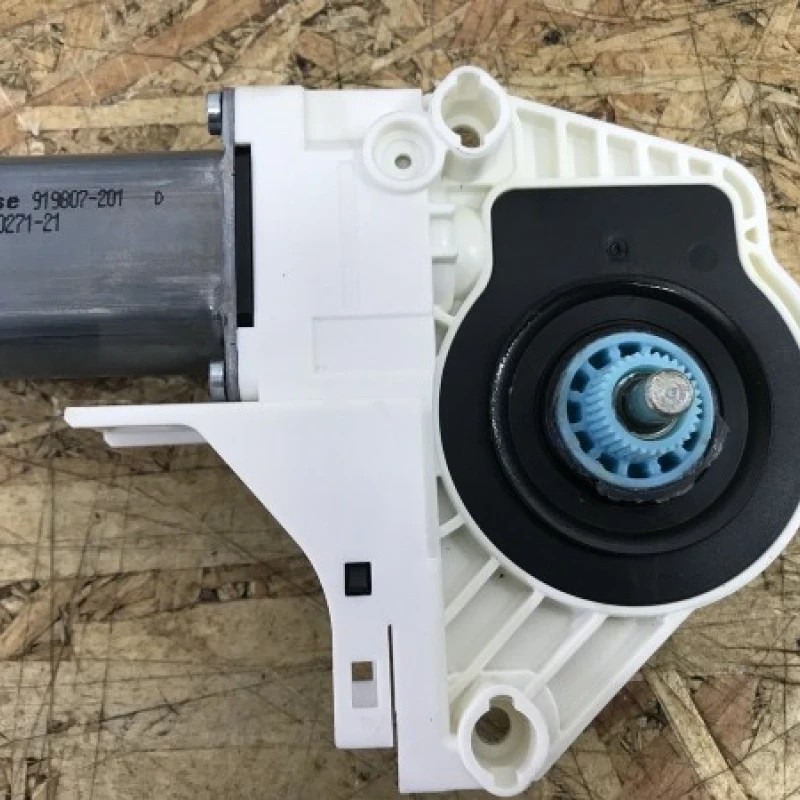 Motoras macara dreapta fata Audi Q5 8R 2010