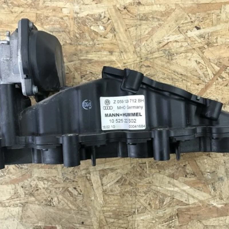 Galerie admisie dreapta / Audi Q5 8R 2010 / Motor, racire si evacuare
