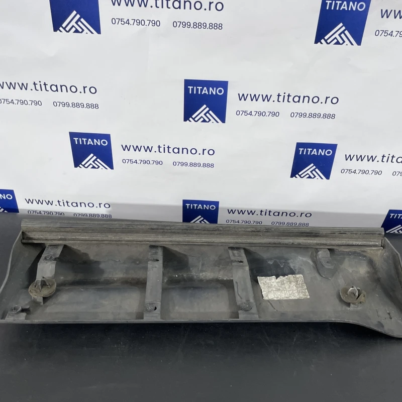 Bandou usa stanga spate / Land Rover Range Rover Sport Range Rover Sport 2011 / Caroserie, oglinzi si faruri