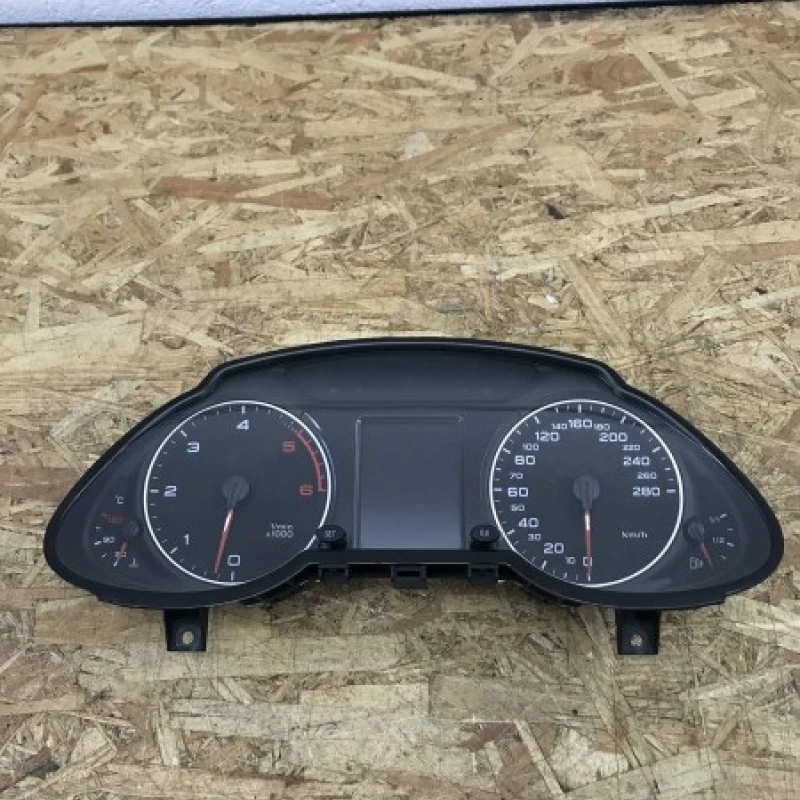 Ceas bord Audi 