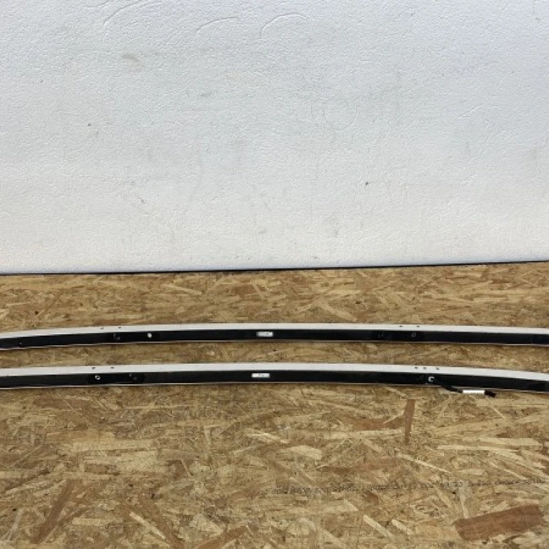 Bari longitudinale cromate / Audi Q5 8R 2010 / Caroserie, oglinzi si faruri