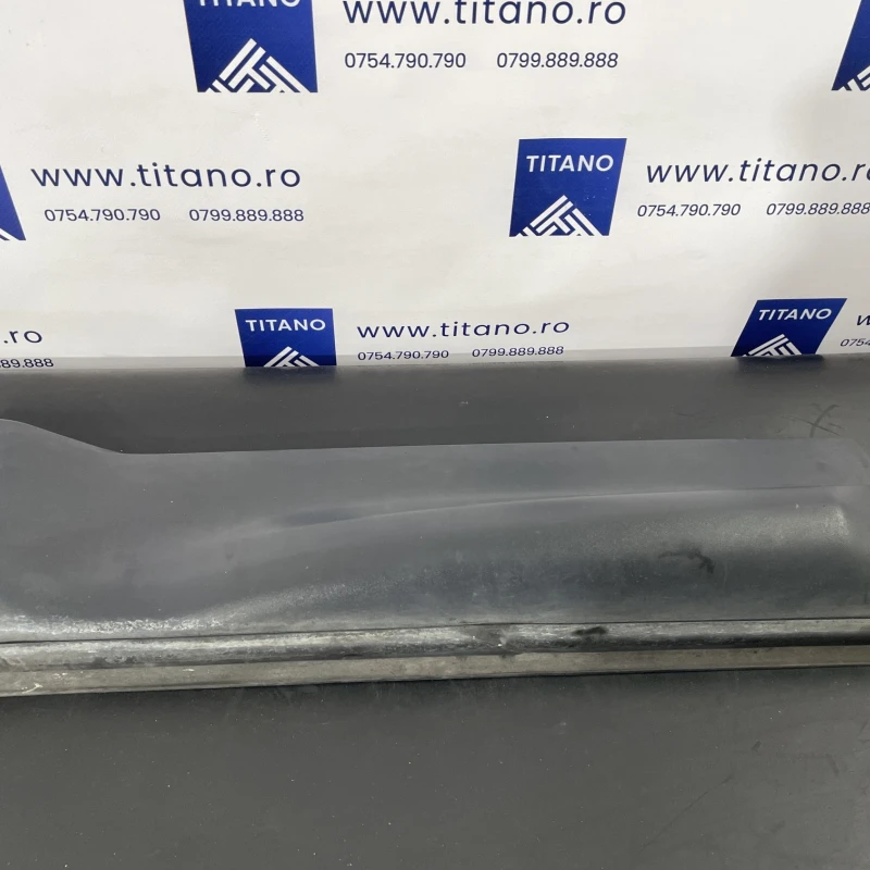 Bandou usa dreapta spate / Land Rover Range Rover Sport Range Rover Sport 2011 / Caroserie, oglinzi si faruri