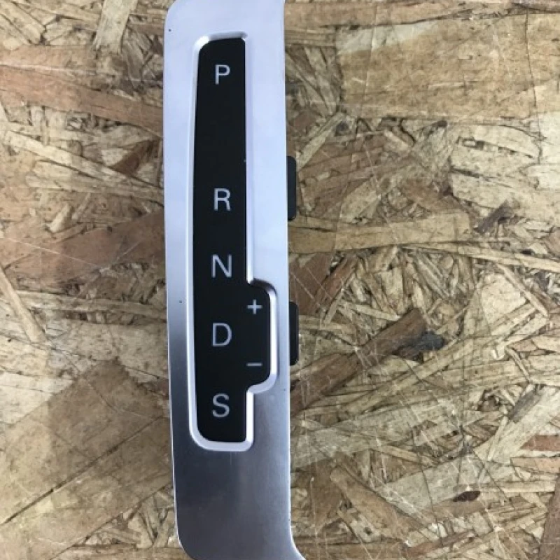 Indicator schimbator cutie de viteze / Audi Q5 8R 2010 / Audio si electronice