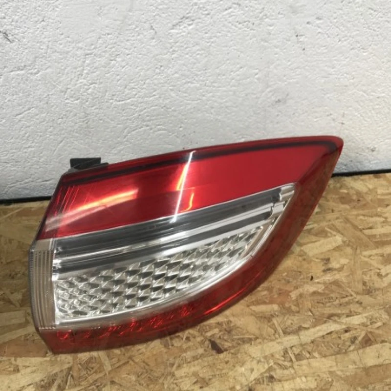 Stop dreapta caroserie / Ford Mondeo MK4 2012 / Caroserie, oglinzi si faruri