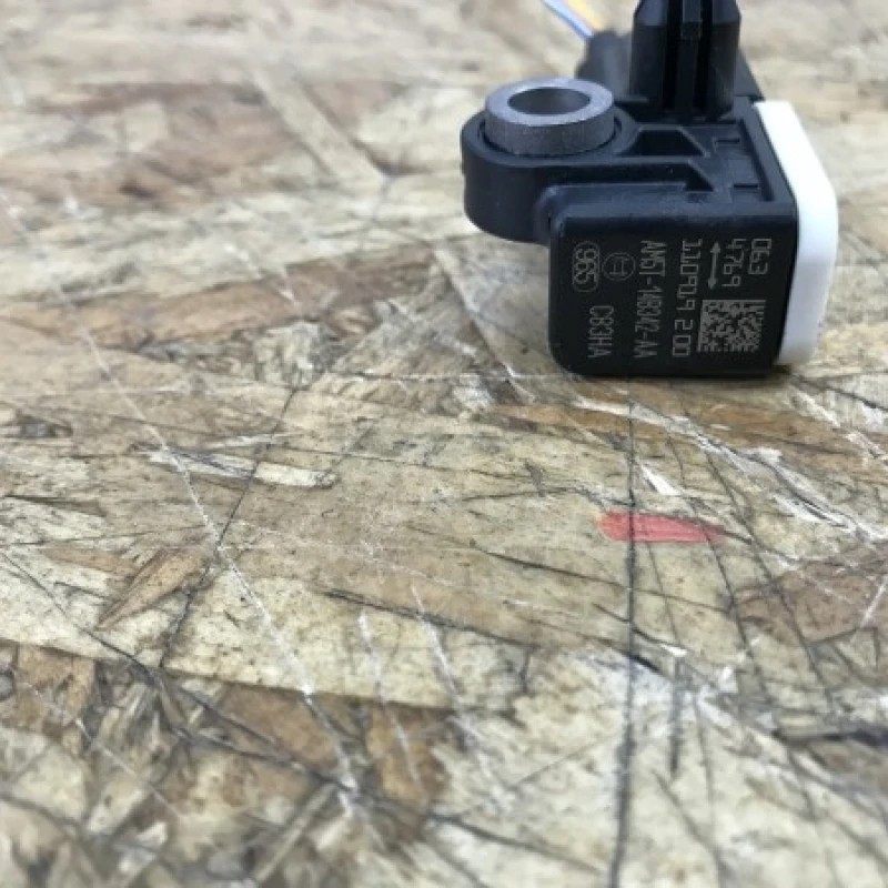 Senzor impact / Ford Mondeo MK4 2012 / Audio si electronice