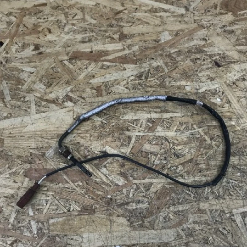 Senzor temperatura gaze / Audi A4 B8 2011 / Motor, racire si evacuare