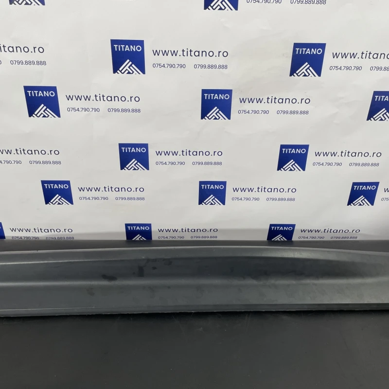 Bandou usa stanga fata / Land Rover Range Rover Sport Range Rover Sport 2011 / Caroserie, oglinzi si faruri