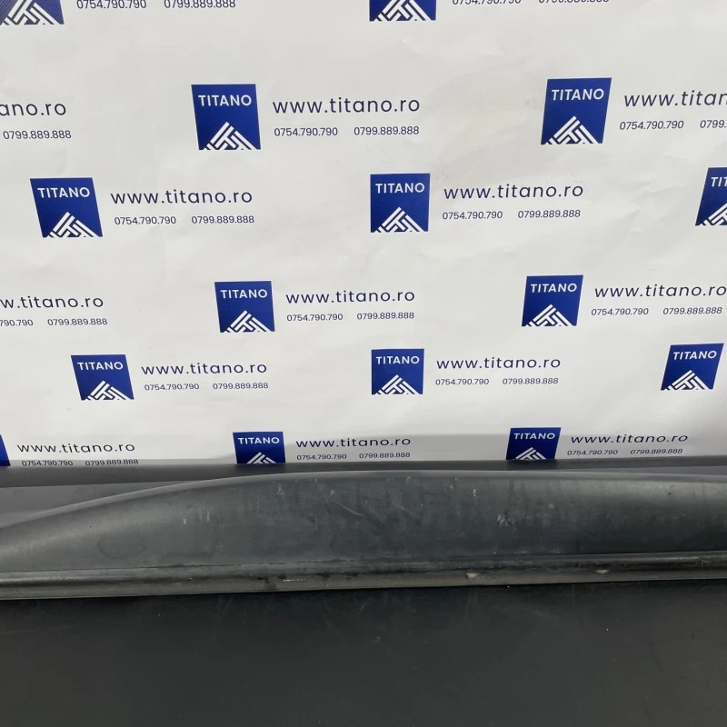 Bandou usa stanga fata / Land Rover Range Rover Sport Range Rover Sport 2011 / Caroserie, oglinzi si faruri
