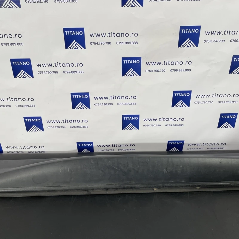 Bandou usa stanga fata / Land Rover Range Rover Sport Range Rover Sport 2011 / Caroserie, oglinzi si faruri