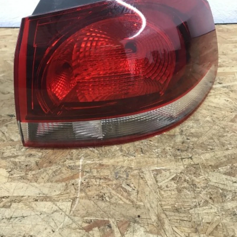 Stop dreapta / Volkswagen Golf MK6 2009 / Caroserie, oglinzi si faruri