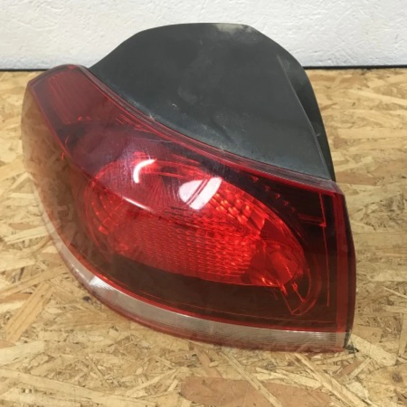 Stop stanga / Volkswagen Golf MK6 2009 / Caroserie, oglinzi si faruri