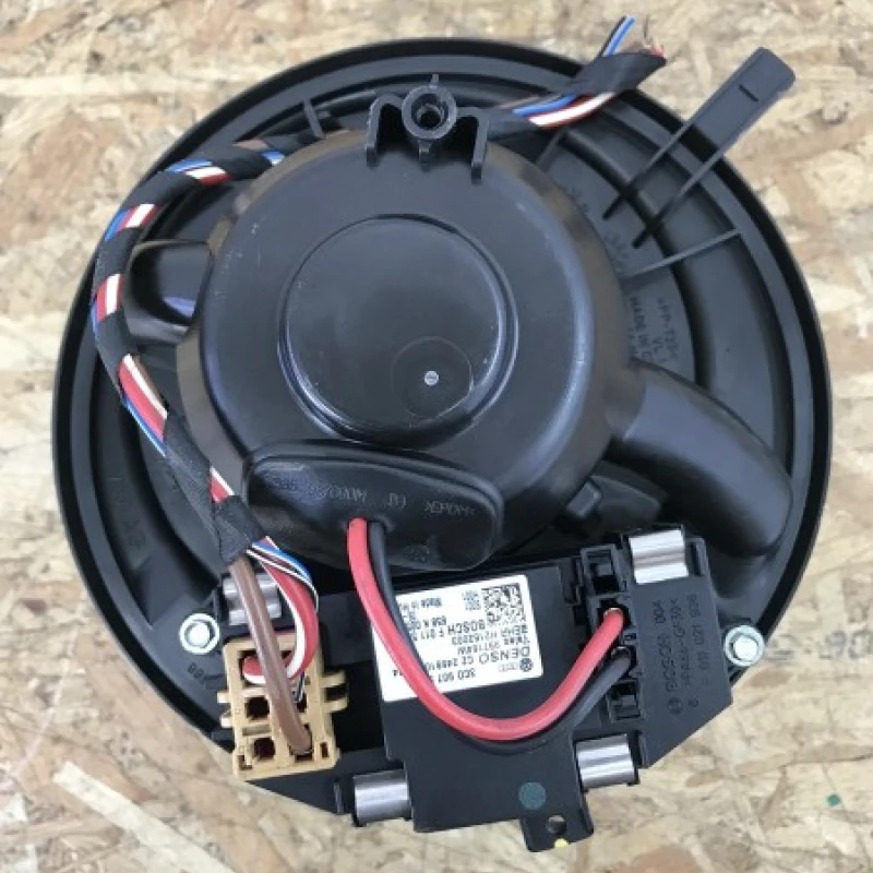 Ventilator bord cu releu Volkswagen 