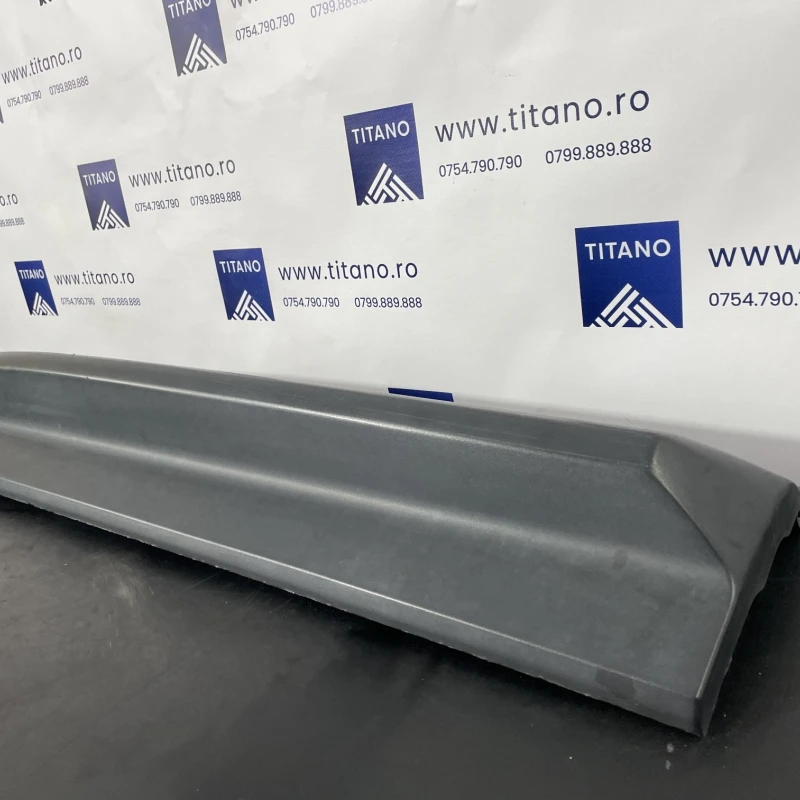 Bandou usa dreapta fata / Land Rover Range Rover Sport Range Rover Sport 2011 / Caroserie, oglinzi si faruri