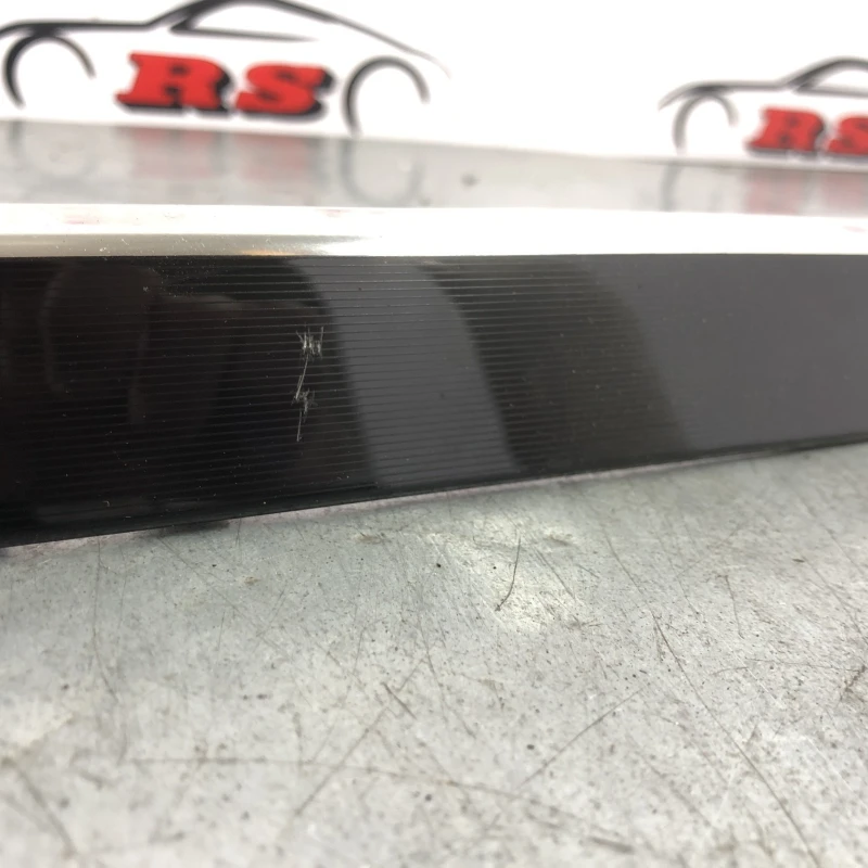 Ornament bord / Volkswagen Golf MK6 2009 / Interior