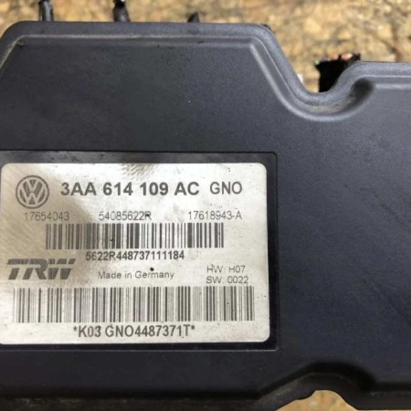Pompa ABS ESP / Volkswagen Passat CC 2012 / Frane
