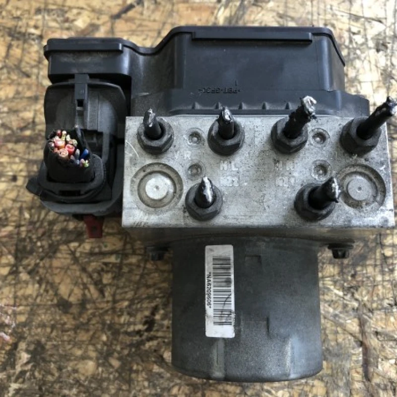 Pompa ABS ESP / Volkswagen Passat CC 2012 / Frane