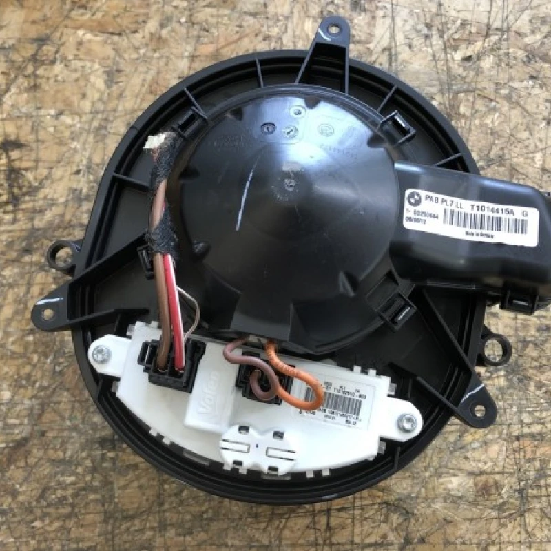 Ventilator bord cu releu / BMW Seria 3 F30 2013 / Climatizare