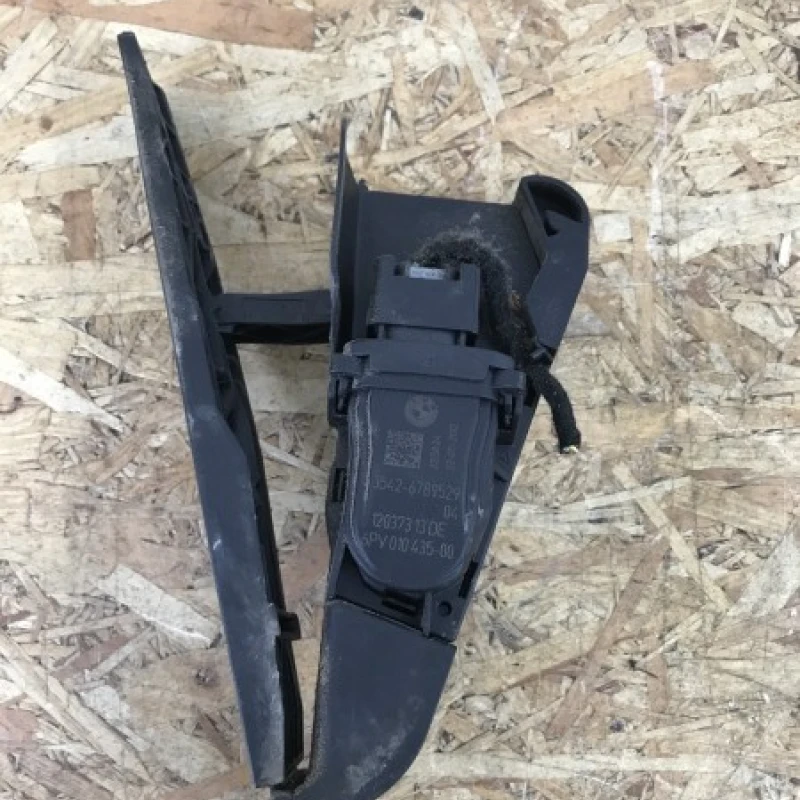 Pedala acceleratie / BMW Seria 3 F30 2013 / Motor, racire si evacuare
