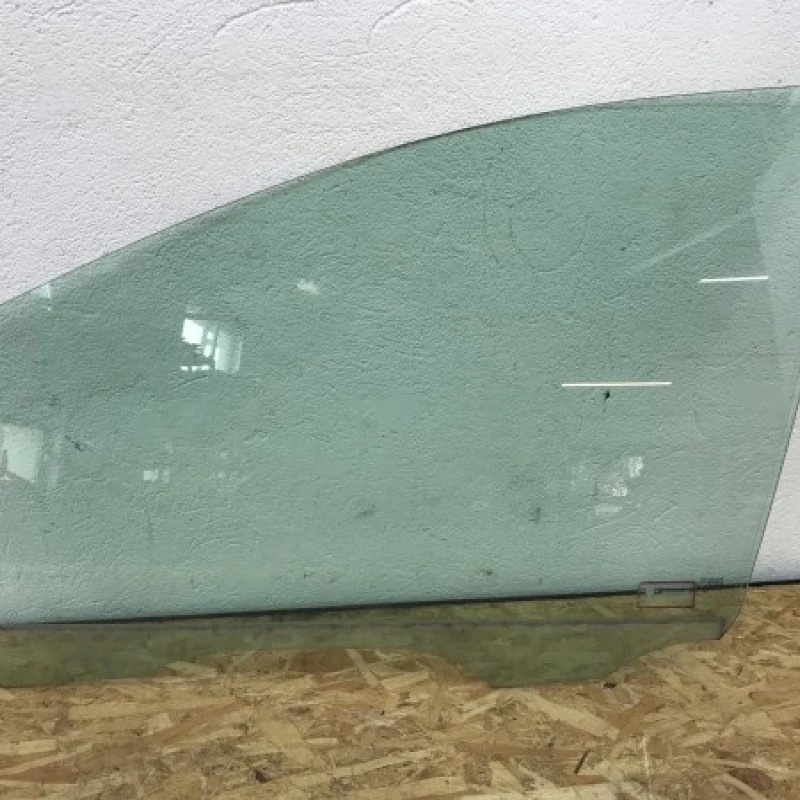 Geam stanga fata / Volkswagen Sharan 7N 2013 / Caroserie, oglinzi si faruri