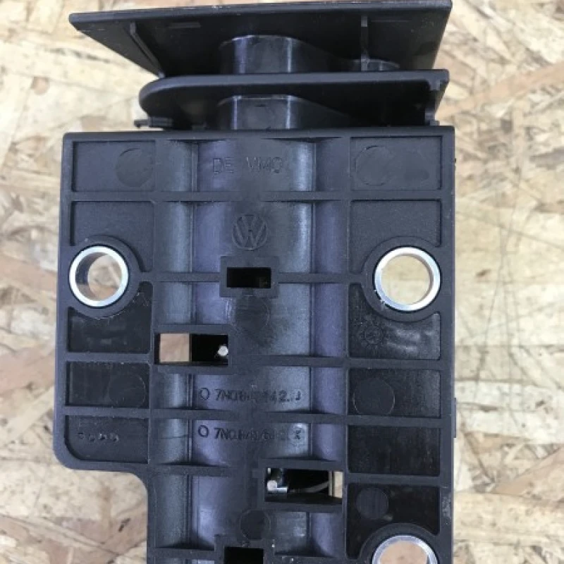 Maner interior deschidere usa dreapta spate / Volkswagen Sharan 7N 2013 / Caroserie, oglinzi si faruri