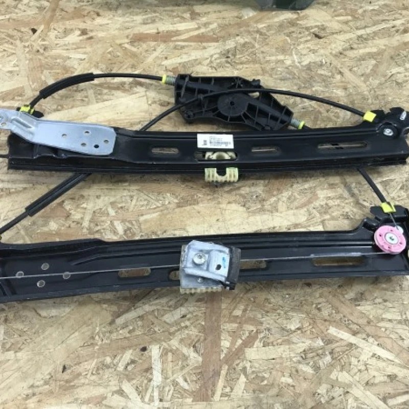 Macara dreapta spate / Volkswagen Sharan 7N 2013 / Caroserie, oglinzi si faruri