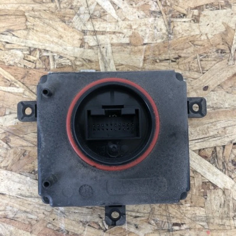 Modul DRL / Volkswagen Sharan 7N 2013 / Audio si electronice
