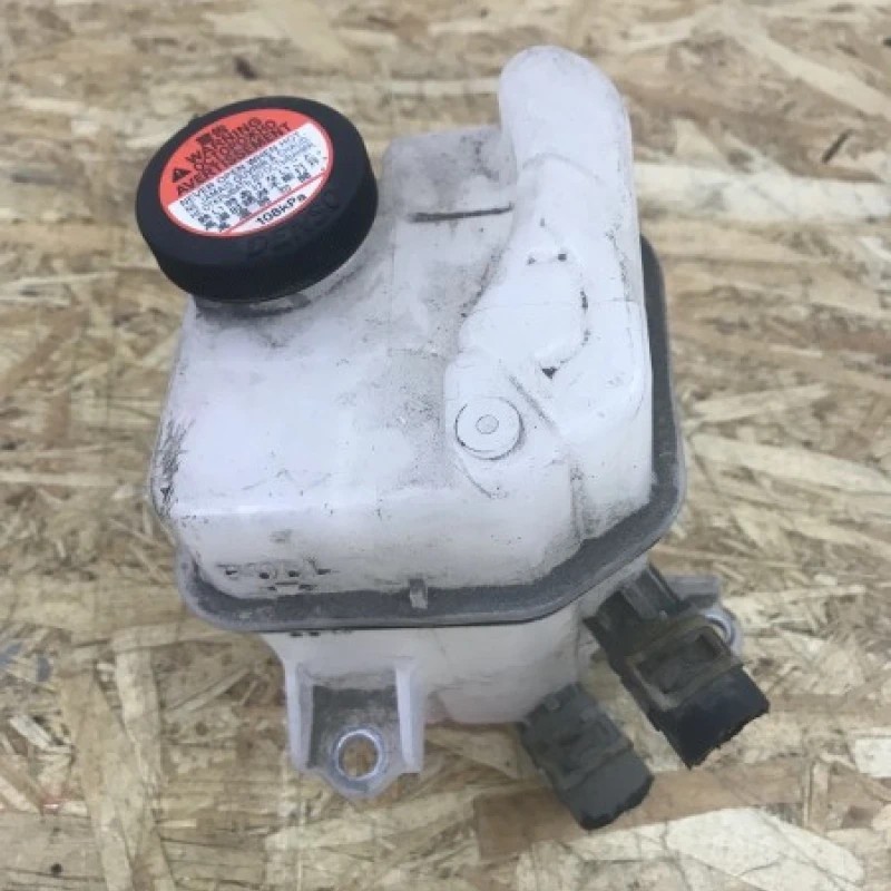 Vas expansiune / Toyota Auris E150 2015 / Motor, racire si evacuare