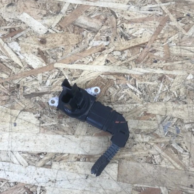 Senzor debit aer / Toyota Auris E150 2015 / Audio si electronice