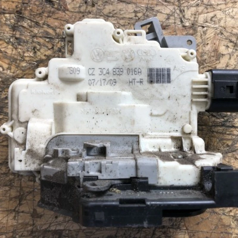 Iala broasca usa dreapta spate Volkswagen 