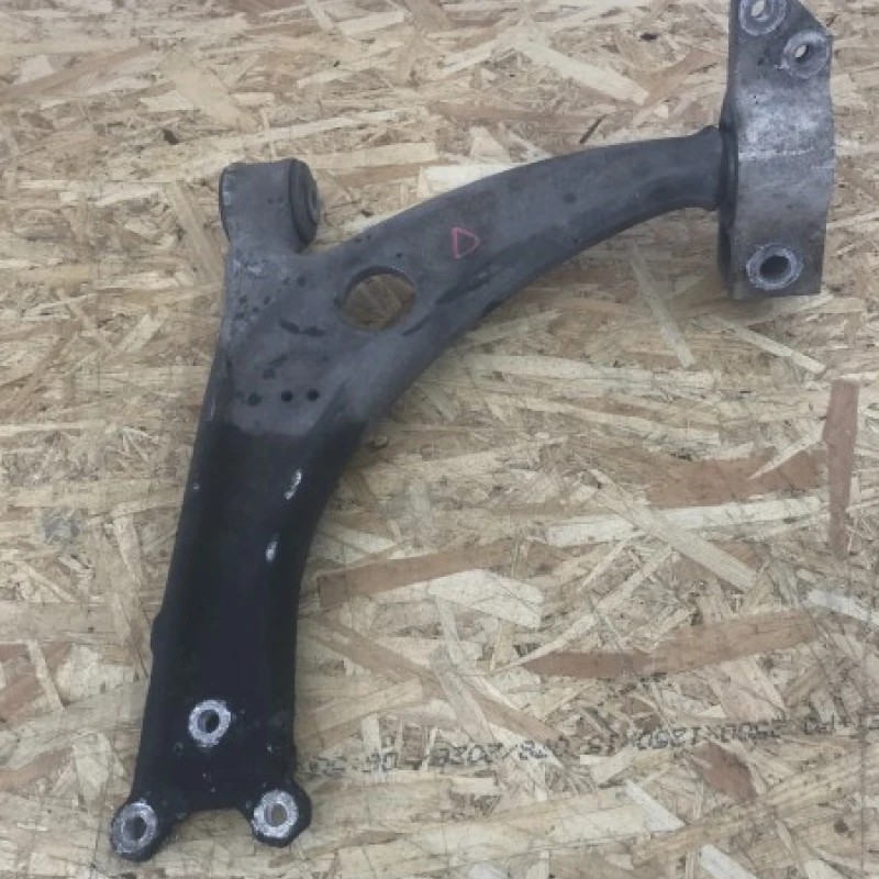 Brat dreapta / Volkswagen Passat B6 2010 / Directie si suspensie