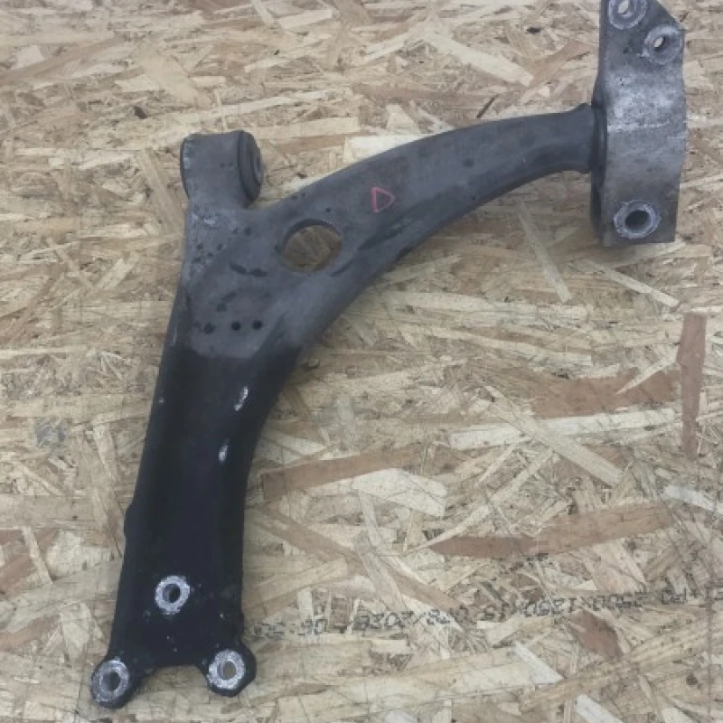 Brat dreapta / Volkswagen Passat B6 2010 / Directie si suspensie