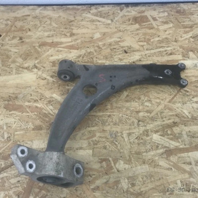 Brat stanga / Volkswagen Passat B6 2010 / Directie si suspensie