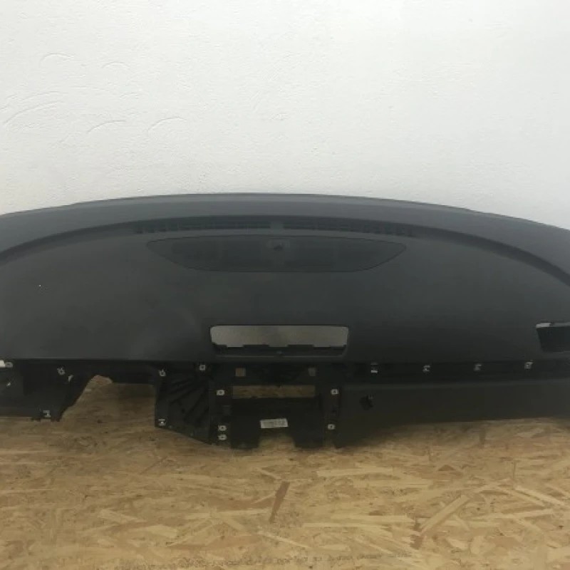 Plansa bord / Volkswagen Passat B6 2010 / Interior