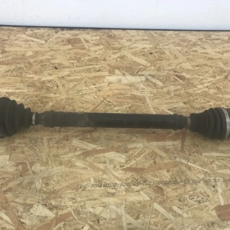 Planetara dreapta fata / Volkswagen Passat B6 2010 / Directie si suspensie