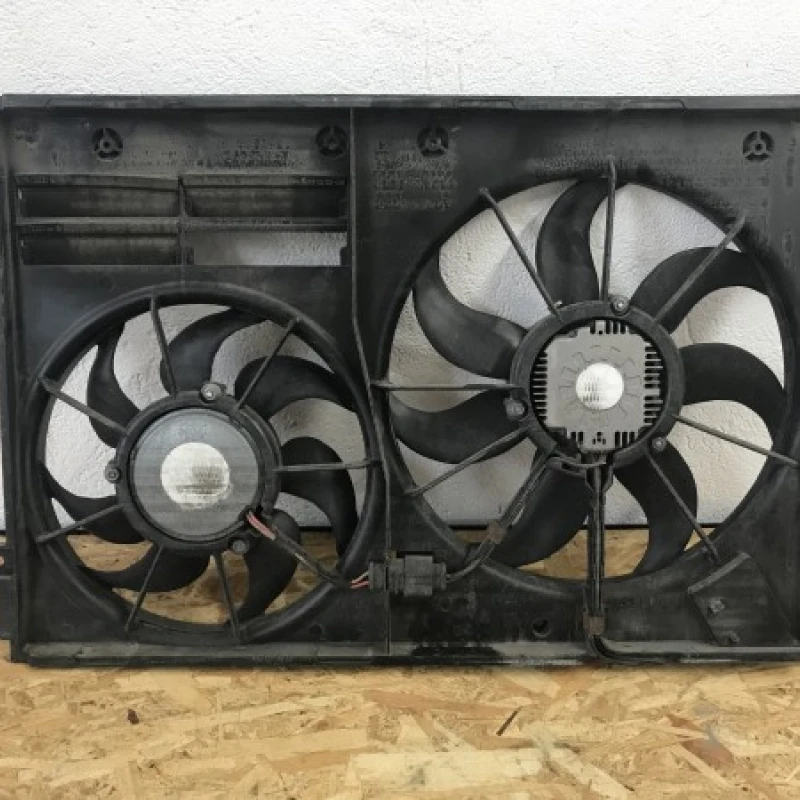 Electroventilator cu releu / Volkswagen Passat B6 2010 / Motor, racire si evacuare