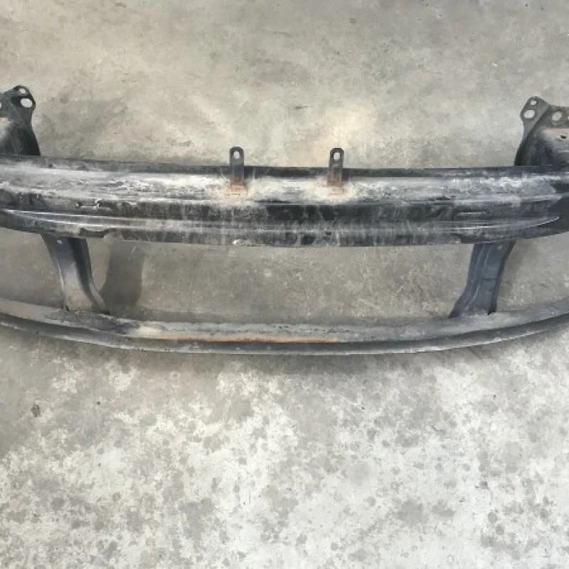 Armatura bara fata Volkswagen Passat B6 2010