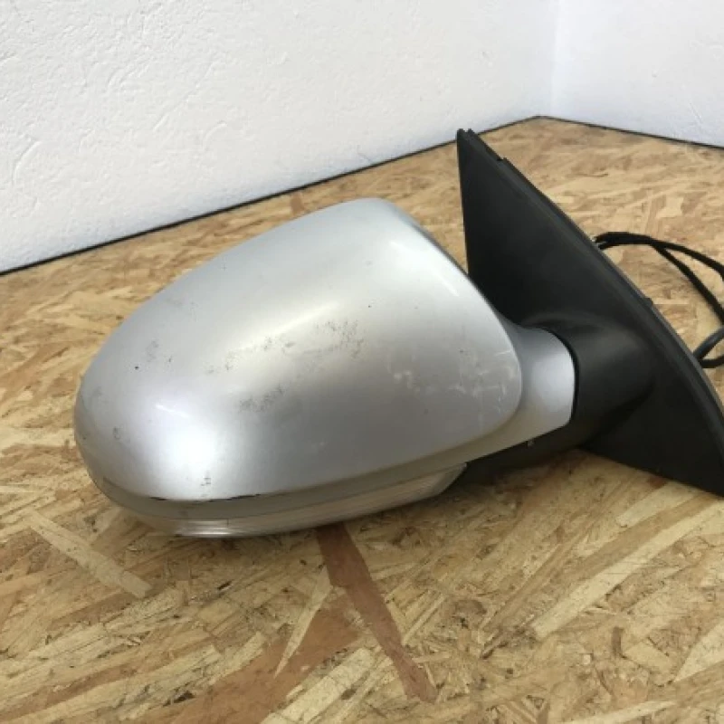 Oglinda electrica dreapta / Volkswagen Passat B6 2010 / Caroserie, oglinzi si faruri