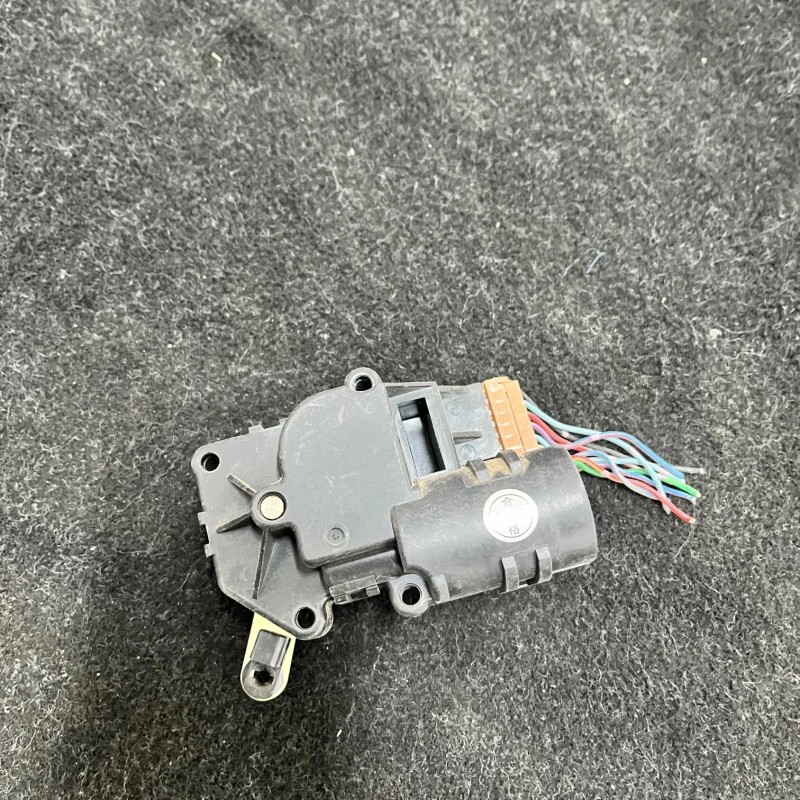 Motoras clapeta ventilatie Nissan Navara D22 2005