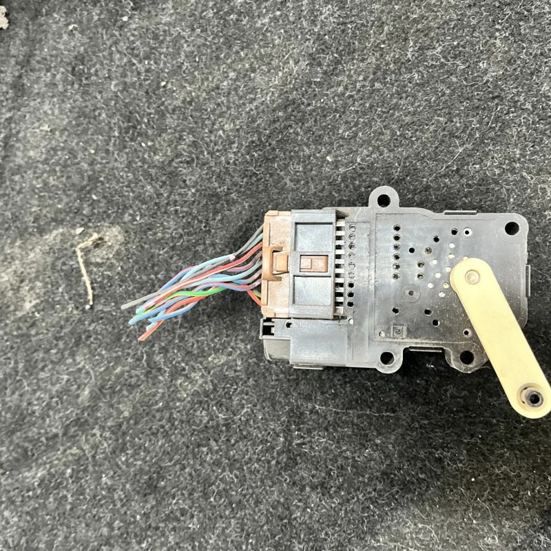 Motoras clapeta ventilatie / Nissan Navara D22 2005 / Interior