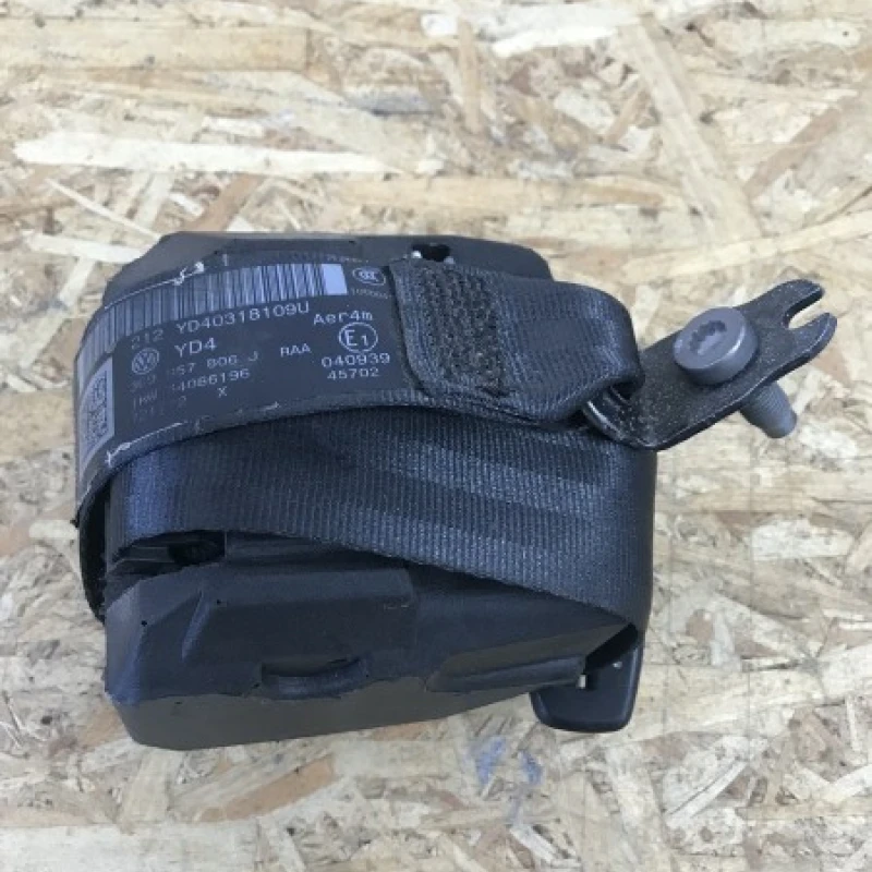 Centura dreapta spate / Volkswagen Passat B6 2010 / Interior