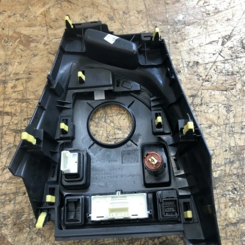Ornament schimbator selector cutie automata / Toyota Auris E150 2015 / Interior