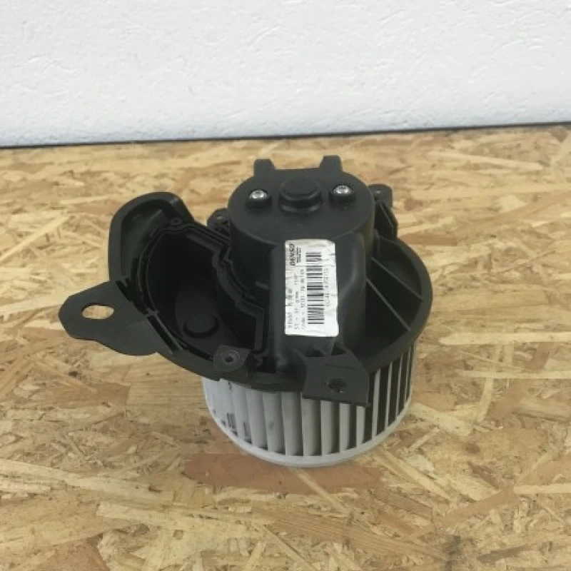 Ventilator bord / Volkswagen Golf MK6 2011 / Interior