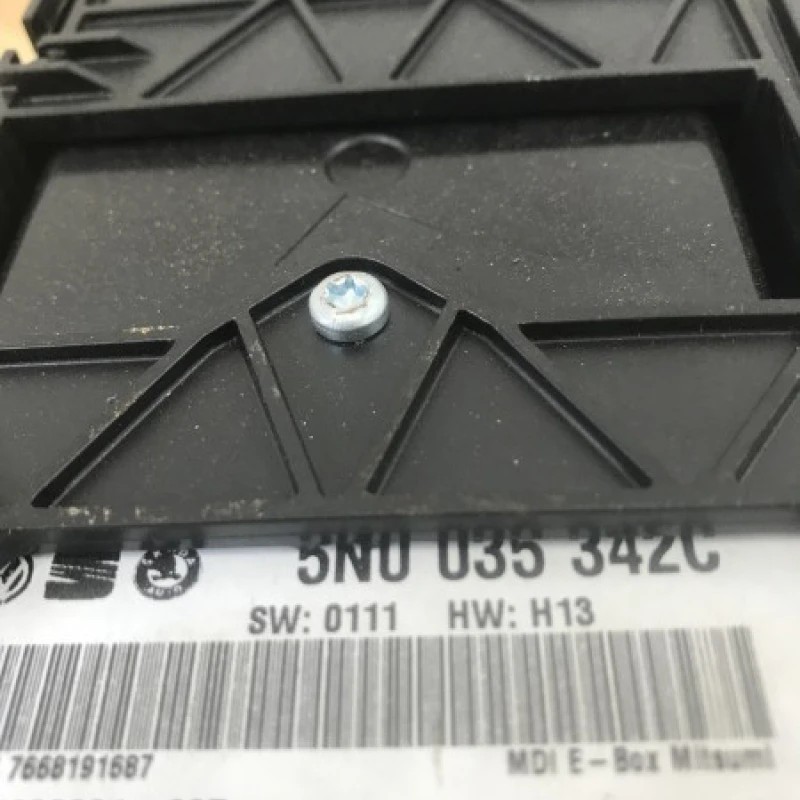 Modul audio / Volkswagen Passat B6 2010 / Audio si electronice