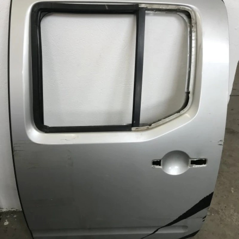 Usa stanga spate / Nissan Navara D40 2007 / Caroserie, oglinzi si faruri