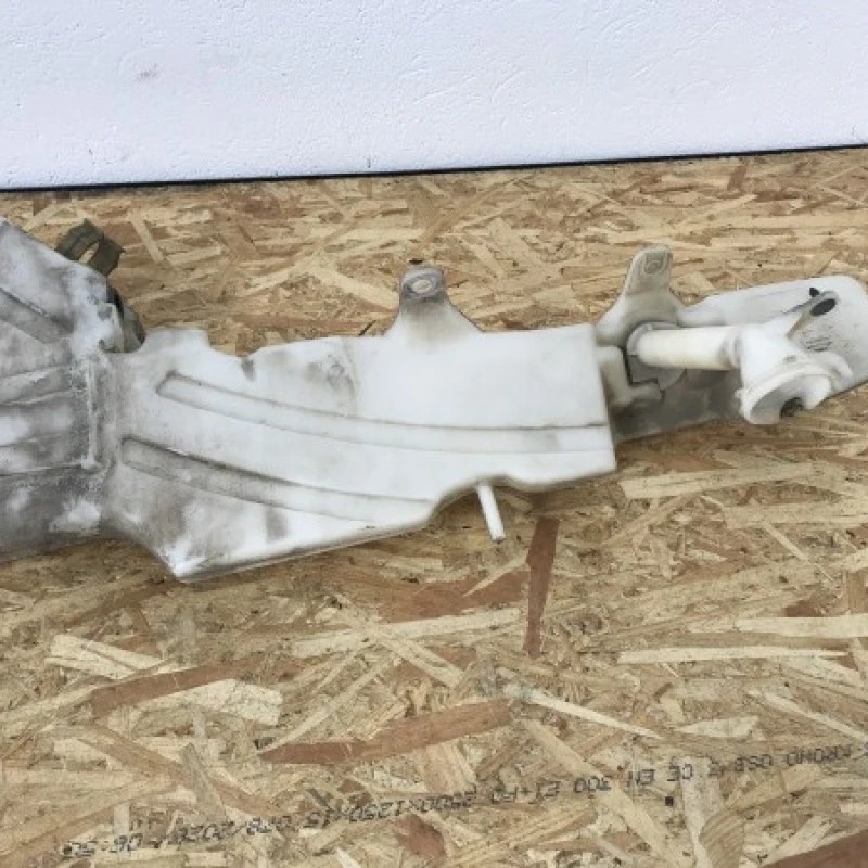 Vals lichid parbriz / Nissan Navara D40 2007 / Climatizare
